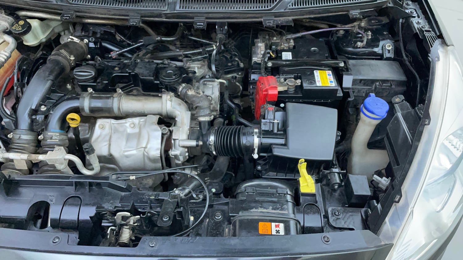 Used 2016 Ford Figo Aspire Titanium1.5 TDCi Diesel Manual engine ENGINE LEFT SIDE VIEW