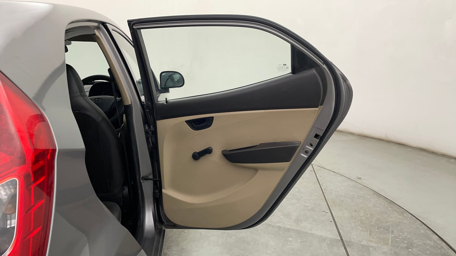 Used 2013 Hyundai Eon Magna Petrol Manual interior RIGHT REAR DOOR OPEN VIEW