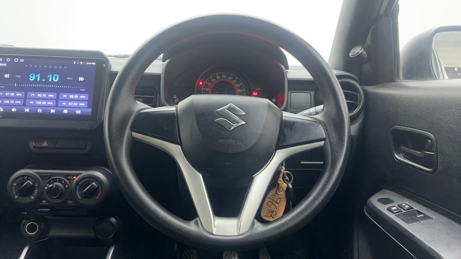 Used 2022 Maruti Suzuki Ignis Sigma 1.2 MT Petrol Manual interior STEERING VIEW