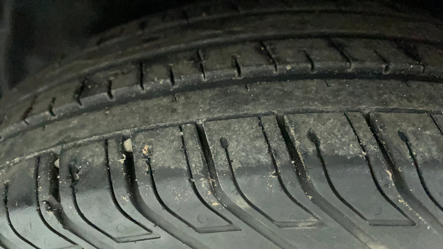 Used 2021 Tata Altroz XZ Diesel Diesel Manual tyres LEFT FRONT TYRE TREAD VIEW