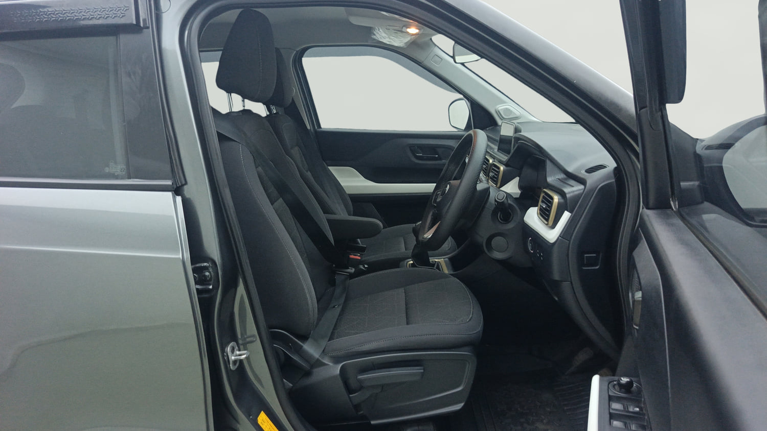 Used 2024 Tata Punch Accomplished Dazzle Pack MT Petrol Manual interior RIGHT SIDE FRONT DOOR CABIN VIEW