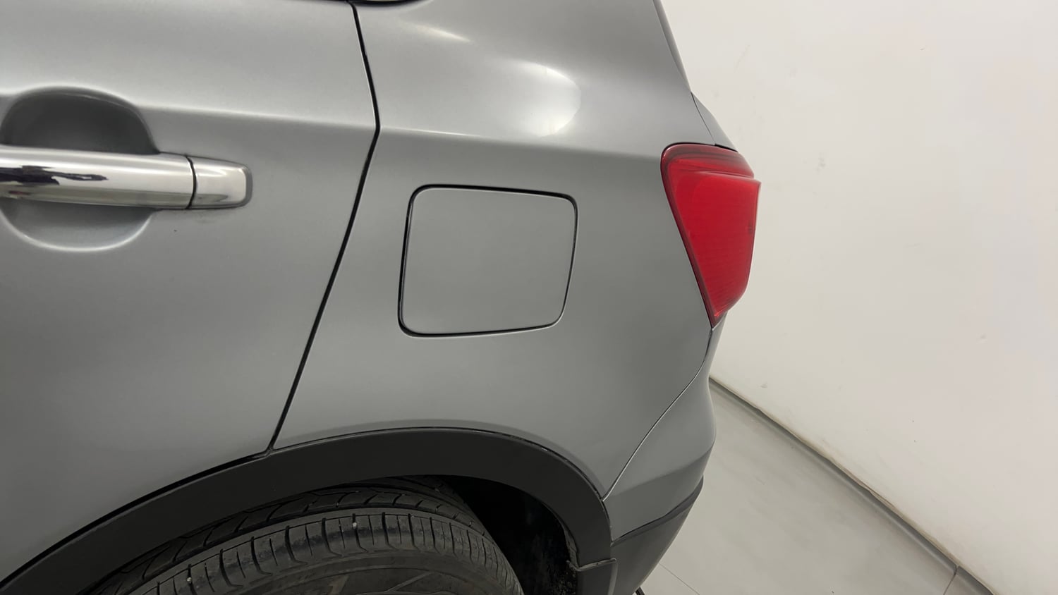 Used 2015 Maruti Suzuki S-Cross Alpha 1.6 Diesel Manual dents MINOR DENT