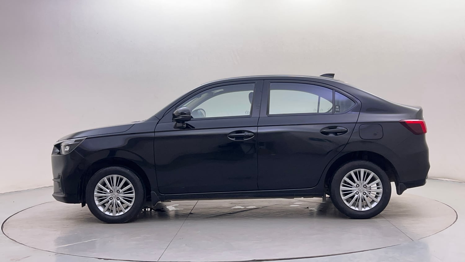 Used 2025 Honda Amaze VX 1.2 Petrol CVT Petrol Automatic exterior LEFT SIDE VIEW
