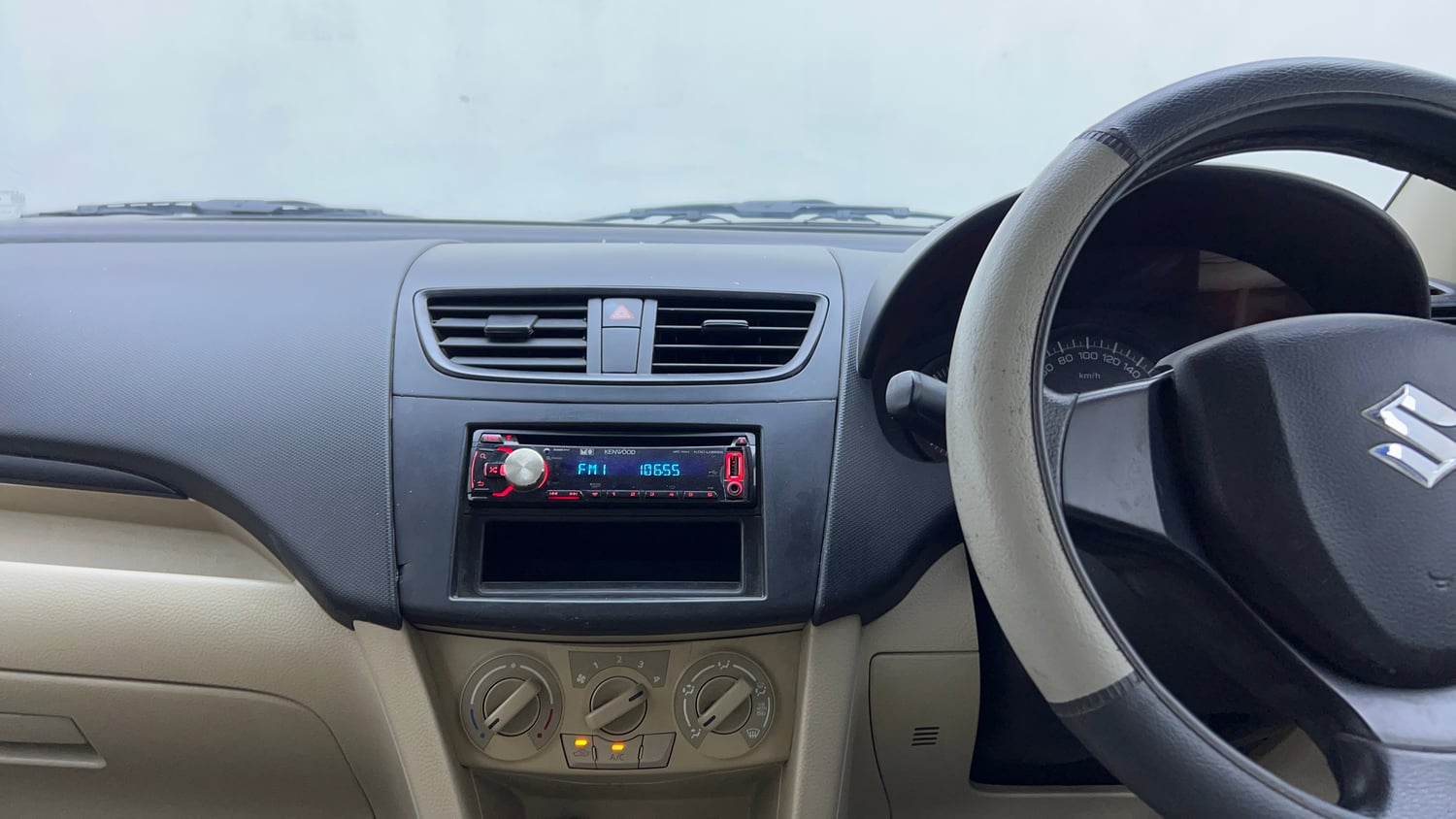 Used 2014 Maruti Suzuki Swift Dzire LXI Petrol Manual interior MUSIC SYSTEM & AC CONTROL VIEW