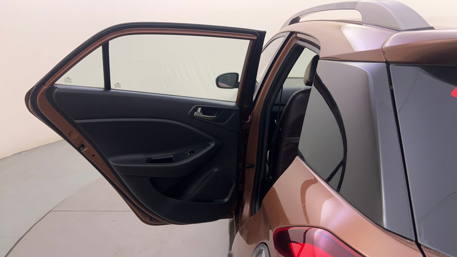 Used 2015 Hyundai i20 Active 1.2 SX Petrol Manual interior LEFT REAR DOOR OPEN VIEW