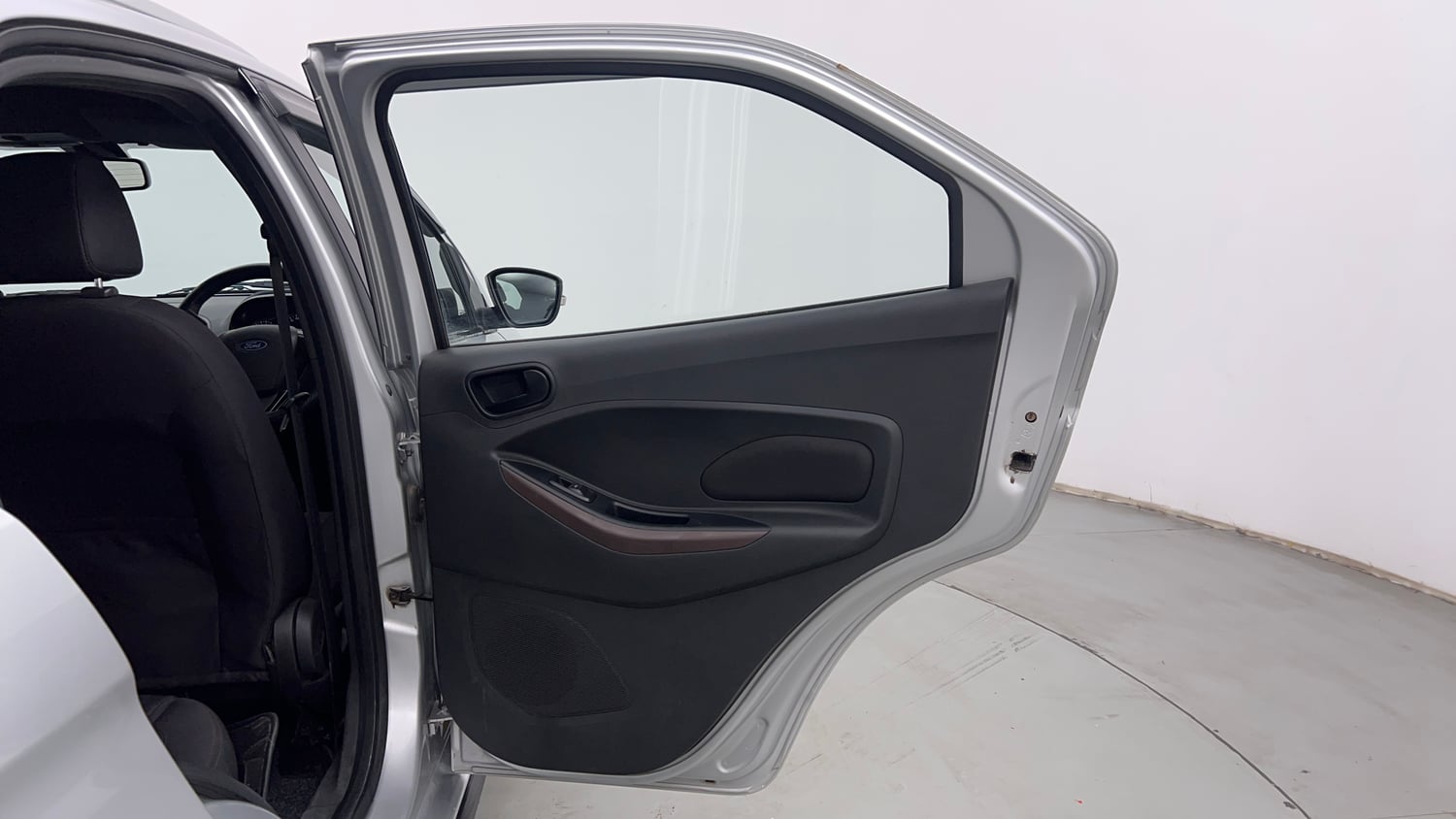 Used 2020 Ford Freestyle Titanium Plus 1.2 Ti-VCT Petrol Manual interior RIGHT REAR DOOR OPEN VIEW