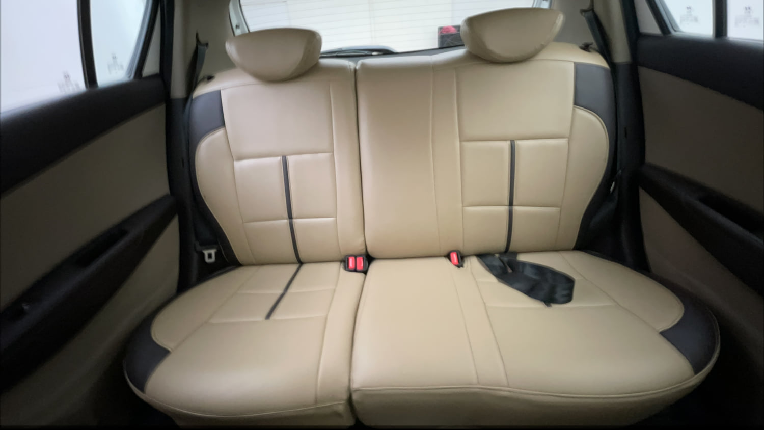 Used 2012 Hyundai i20 Asta 1.2 Petrol Manual interior REAR SEAT CONDITION VIEW
