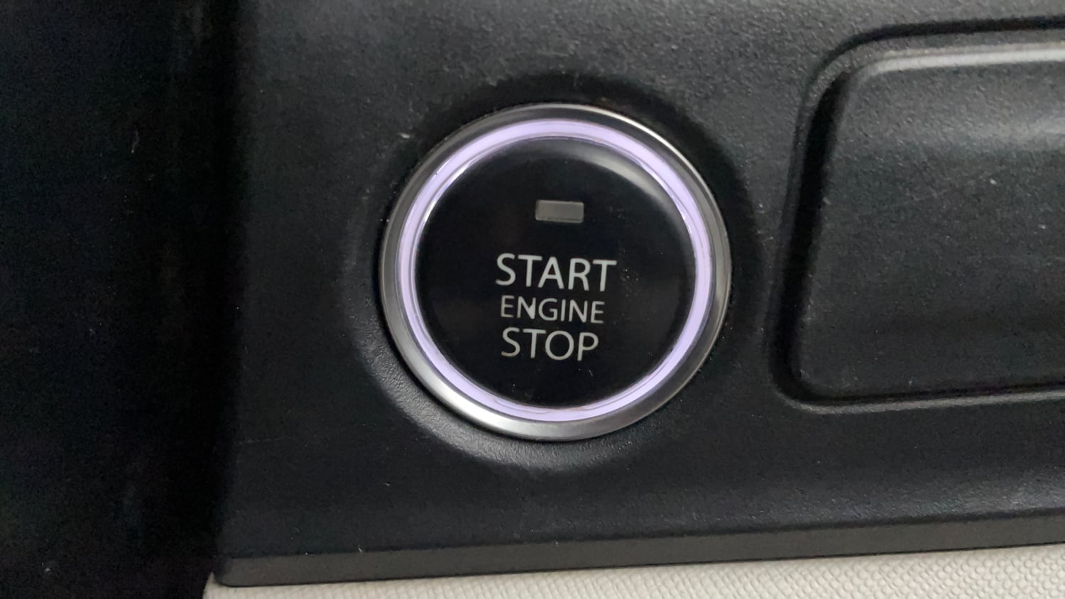 Used 2021 Tata Altroz XZ Diesel Diesel Manual top_features Keyless start