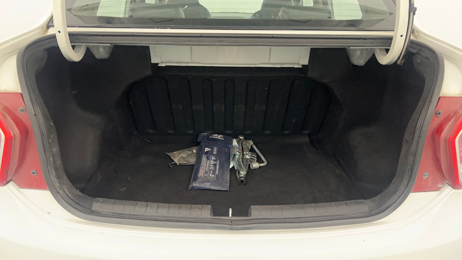 Used 2014 Hyundai Xcent S 1.2 Petrol Manual interior DICKY INSIDE VIEW