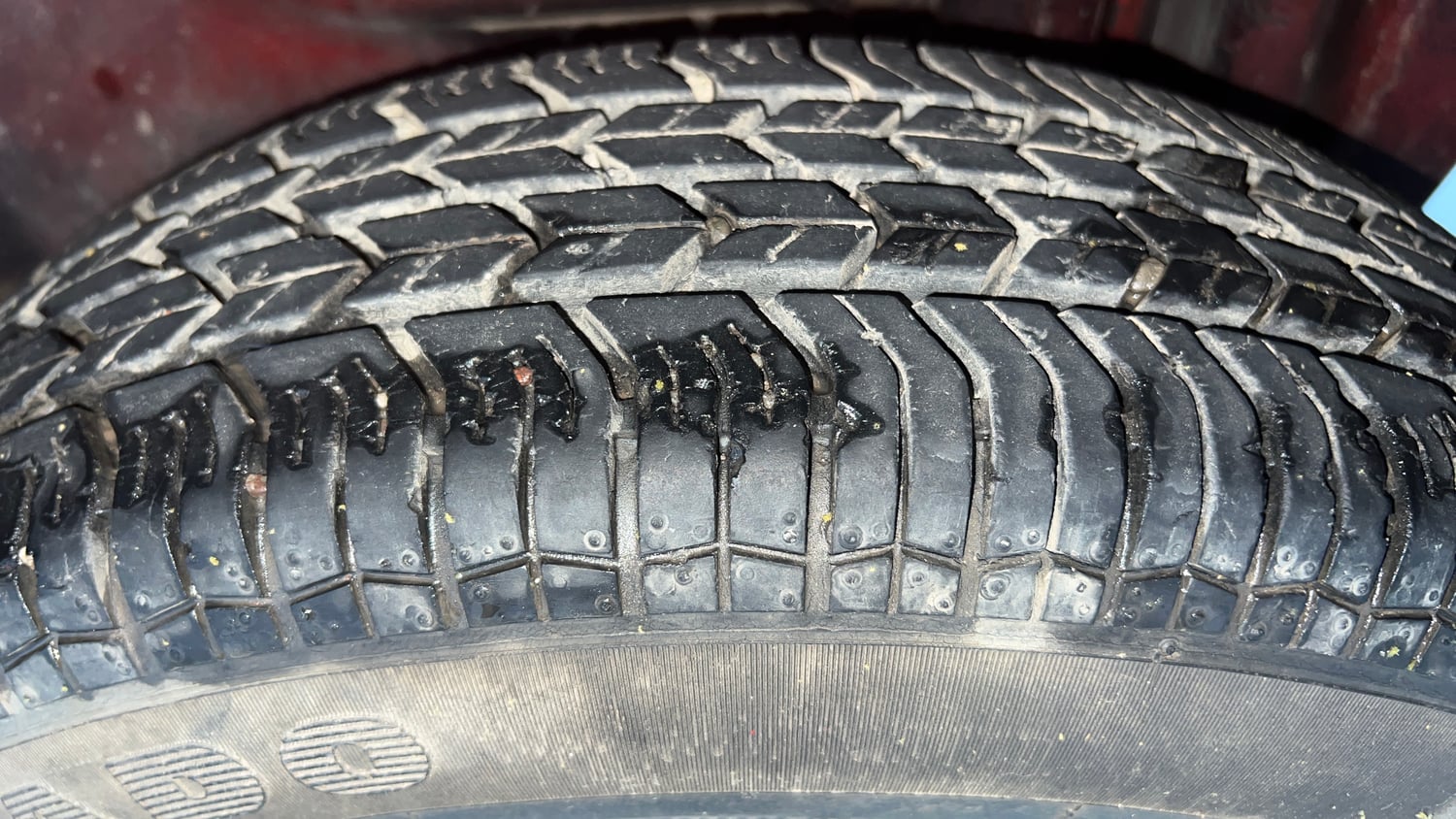 Used 2014 Maruti Suzuki Swift Dzire LXI Petrol Manual tyres LEFT REAR TYRE TREAD VIEW