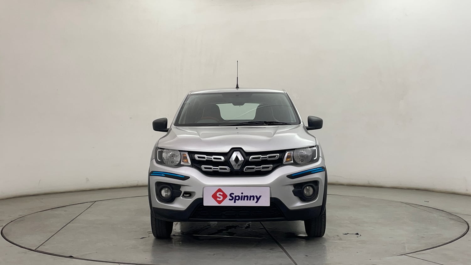 Used 2016 Renault Kwid RXT Petrol Manual exterior FRONT VIEW