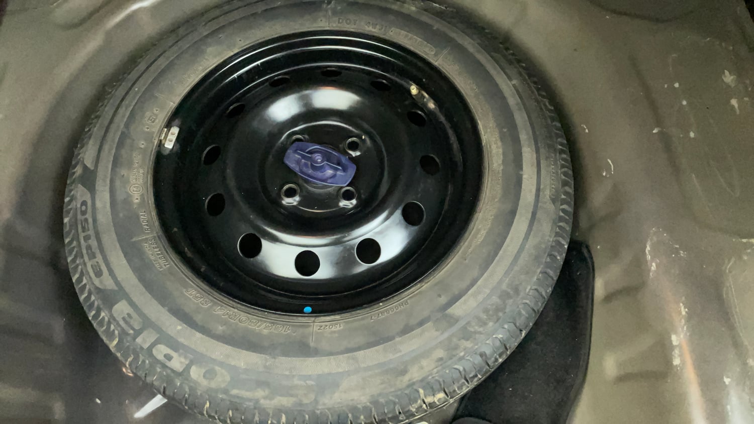 Used 2017 Maruti Suzuki Dzire VXi Petrol Manual tyres SPARE TYRE VIEW