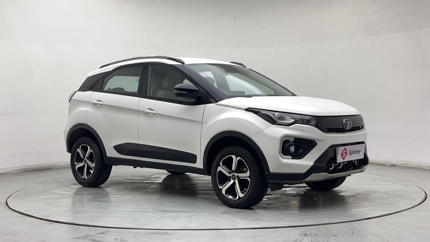Used 2023 Tata Nexon XZA Plus (L) Petrol Automatic exterior RIGHT FRONT CORNER VIEW