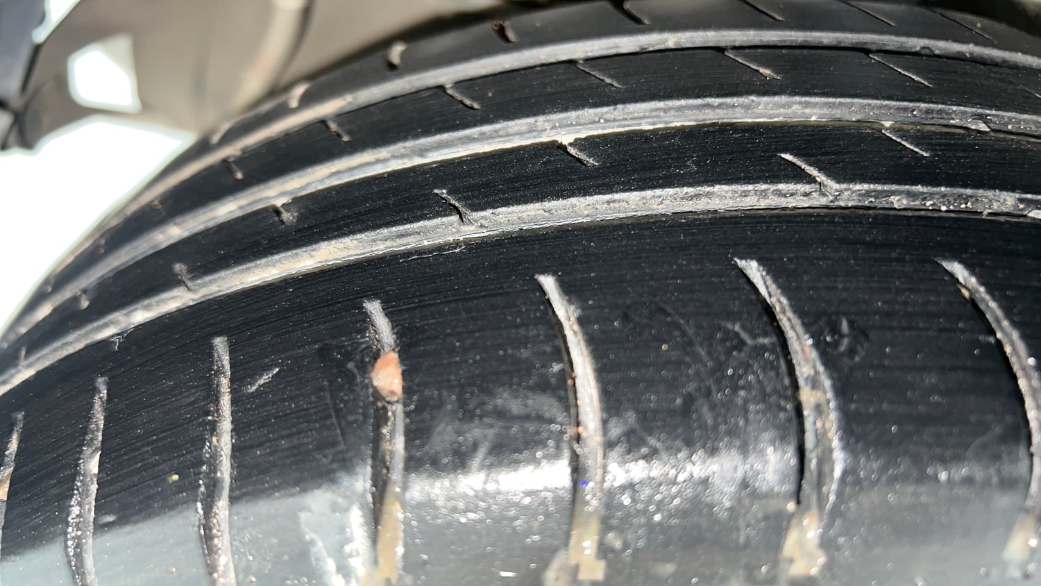 Used 2018 Hyundai Grand i10 Sportz (O) U2 1.2 CRDi Diesel Manual tyres RIGHT REAR TYRE TREAD VIEW