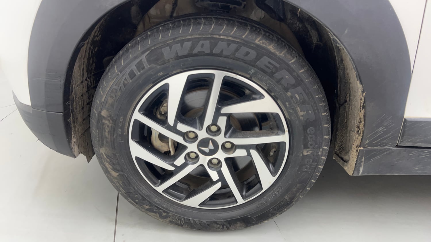 Used 2024 Mahindra XUV 3XO AX5 1.5 Diesel Diesel Manual tyres LEFT FRONT TYRE RIM VIEW