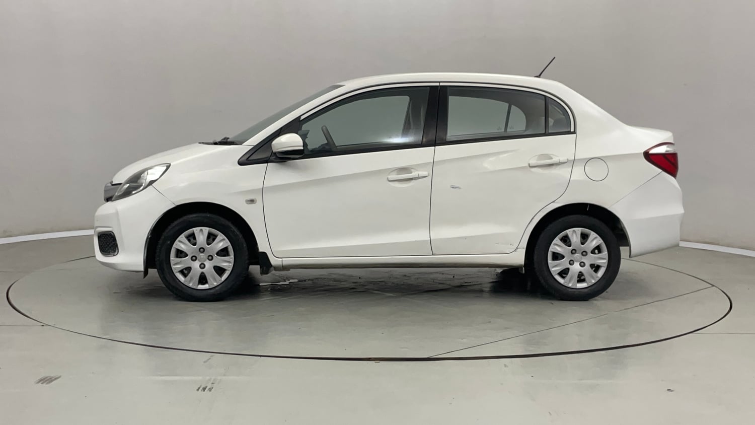 Used 2017 Honda Amaze 1.2 S i-VTEC Petrol Manual exterior LEFT SIDE VIEW