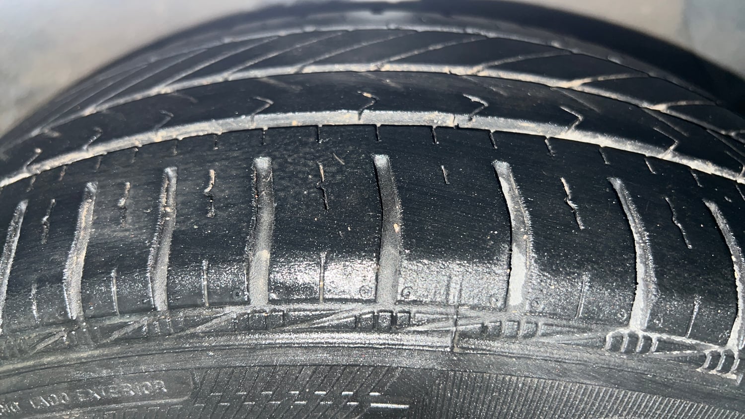 Used 2014 Hyundai Xcent S 1.2 Petrol Manual tyres RIGHT FRONT TYRE TREAD VIEW