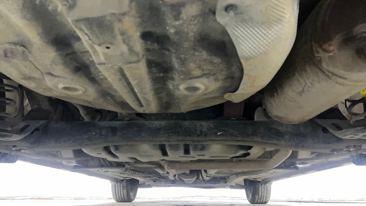 Used 2023 Hyundai New i20 Asta (O) 1.2 IVT Petrol Automatic extra REAR UNDERBODY VIEW (TAKEN FROM REAR)
