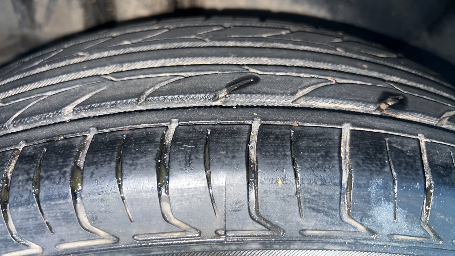 Used 2012 Maruti Suzuki Swift Dzire Automatic Petrol Automatic tyres RIGHT REAR TYRE TREAD VIEW