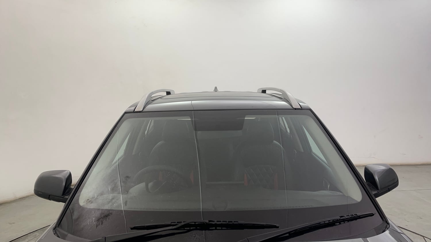Used 2021 Hyundai Venue SX 1.0 Turbo Petrol Manual exterior FRONT WINDSHIELD VIEW