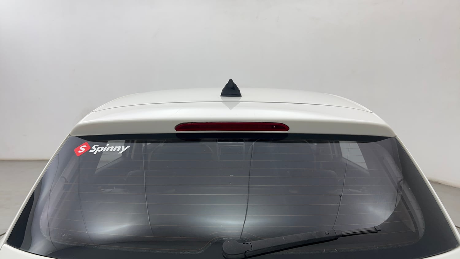 Used 2014 Volkswagen Polo Highline1.2L (P) Petrol Manual exterior BACK WINDSHIELD VIEW