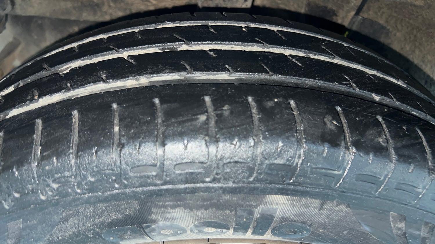 Used 2021 Hyundai Aura S 1.2 CNG Cng Manual tyres RIGHT REAR TYRE TREAD VIEW