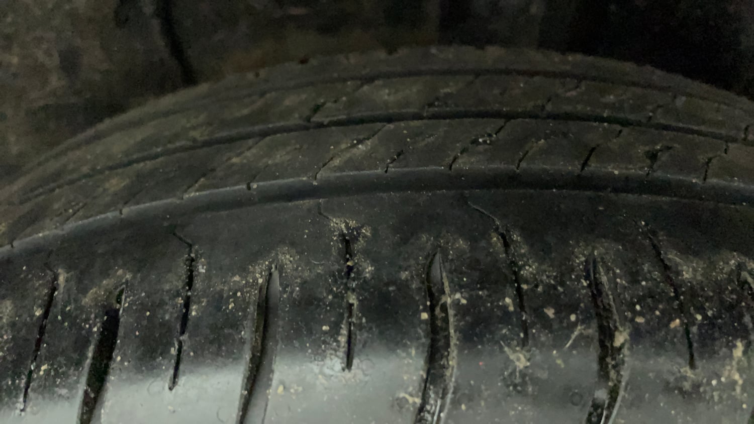 Used 2024 Tata Altroz XZ Plus (S) Dark Edition Petrol Manual tyres LEFT REAR TYRE TREAD VIEW