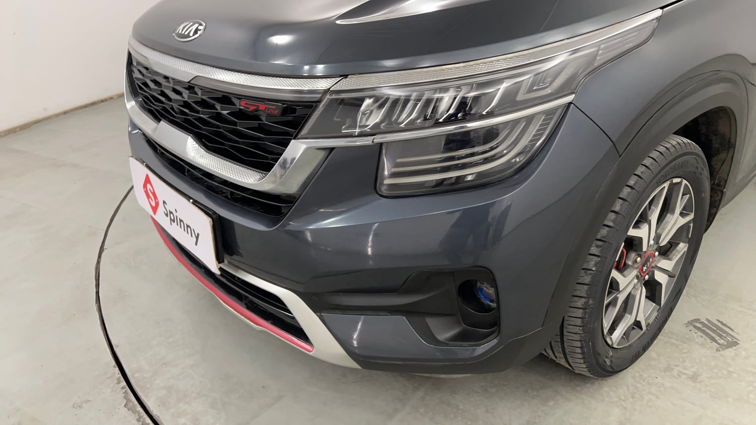 Used 2020 kia Seltos GTX Plus DCT 1.4 Petrol Automatic dents MINOR SCRATCH