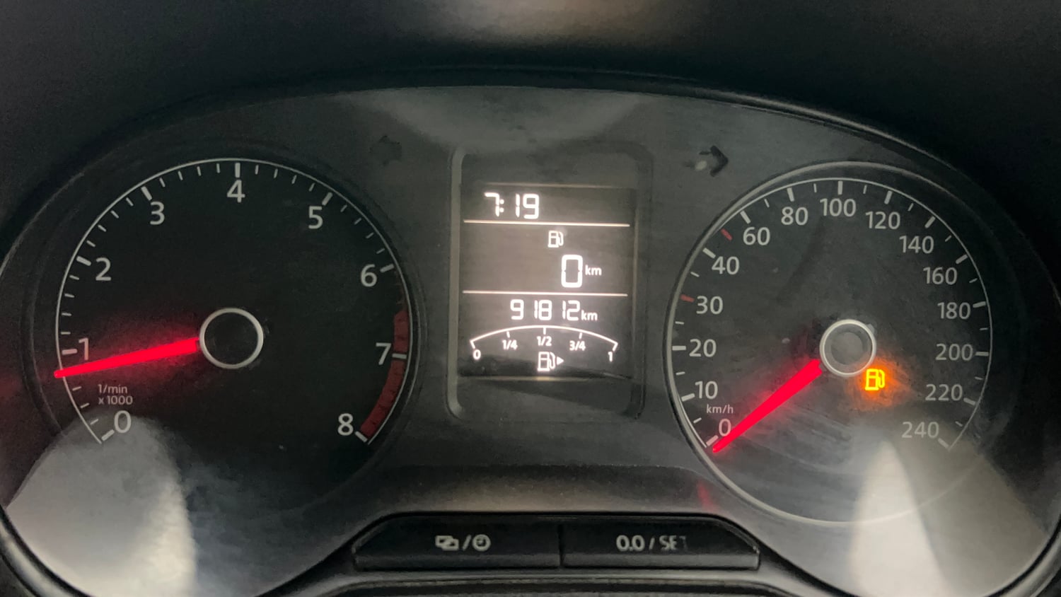 Used 2014 Volkswagen Polo Highline1.2L (P) Petrol Manual interior CLUSTERMETER VIEW