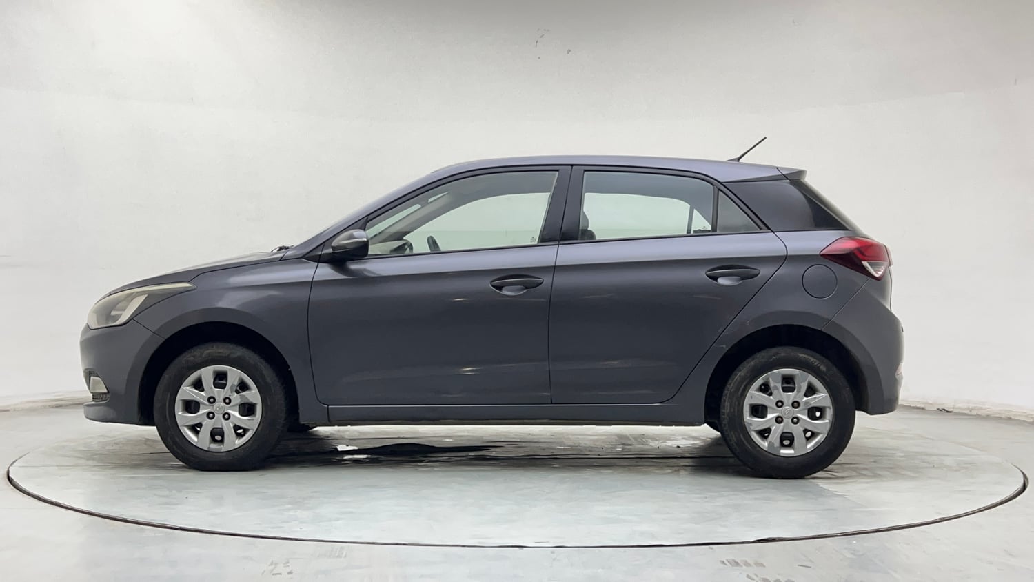 Used 2017 Hyundai Elite i20 Sportz 1.2 Petrol Manual exterior LEFT SIDE VIEW