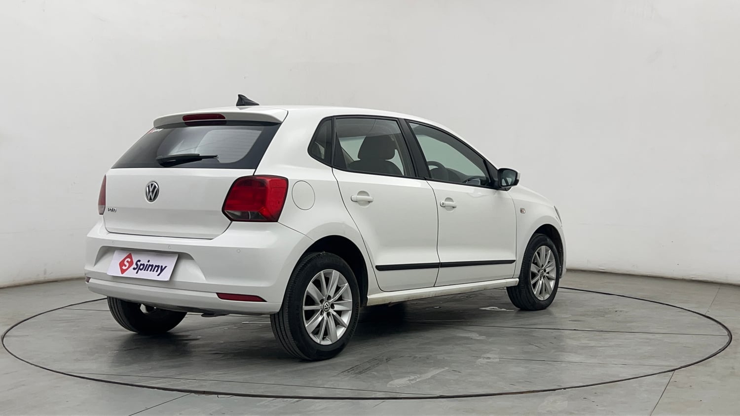 Used 2014 Volkswagen Polo Highline1.2L (P) Petrol Manual exterior RIGHT REAR CORNER VIEW