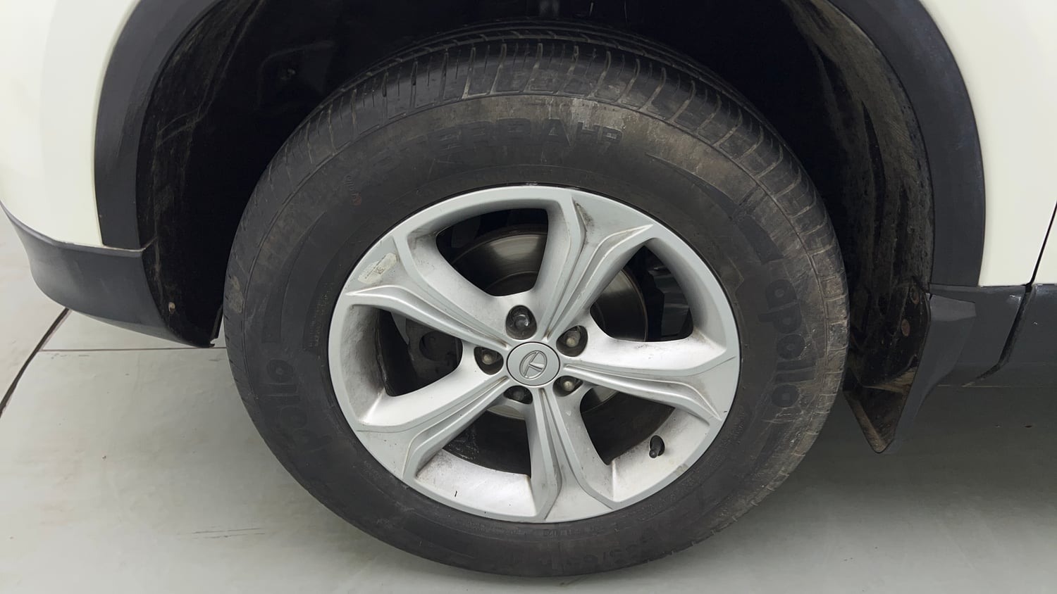 Used 2023 Tata Harrier XT Plus Diesel Manual tyres LEFT FRONT TYRE RIM VIEW