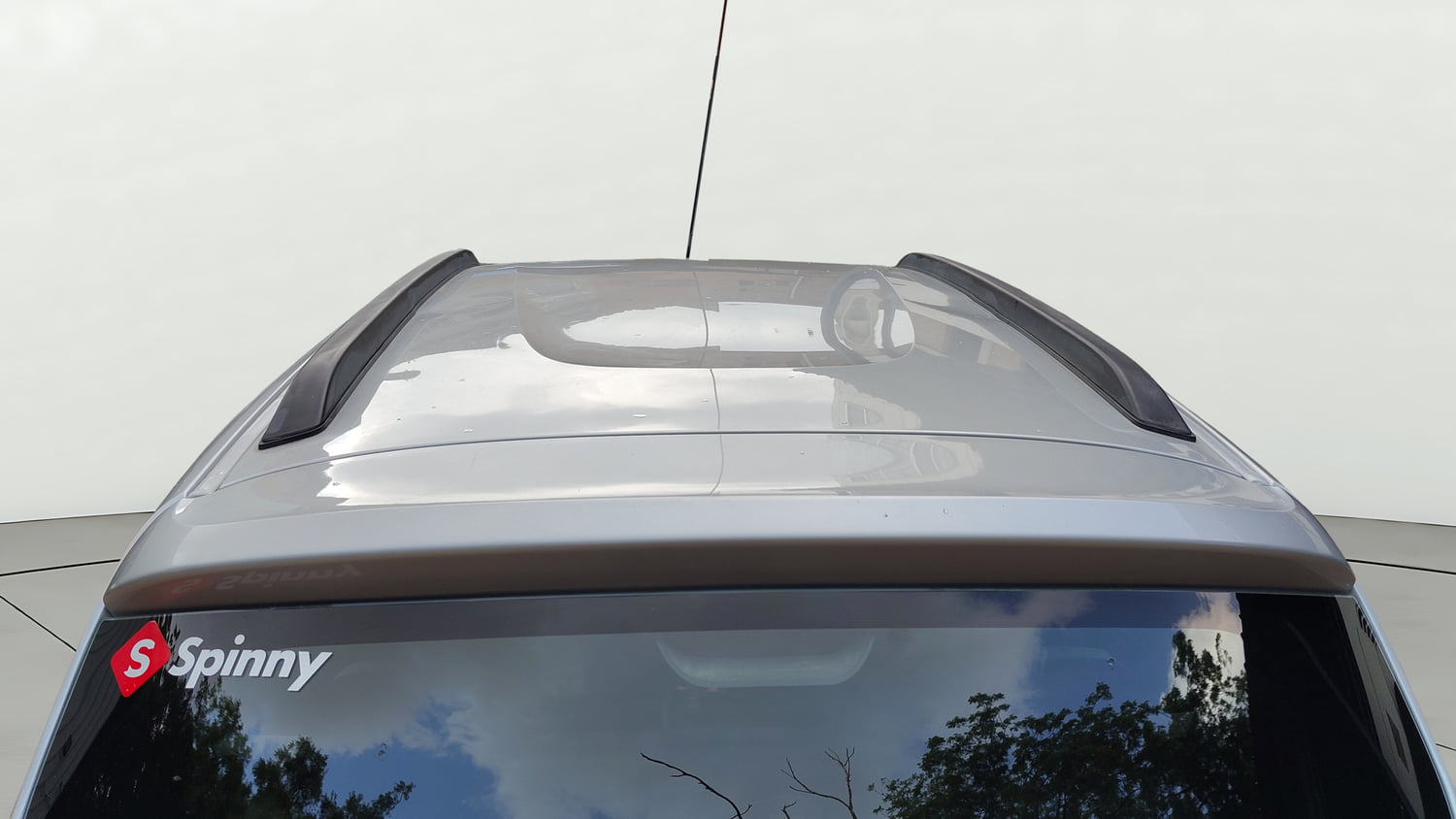 Used 2018 Renault Kwid 1.0 RXT Petrol Manual exterior EXTERIOR ROOF VIEW