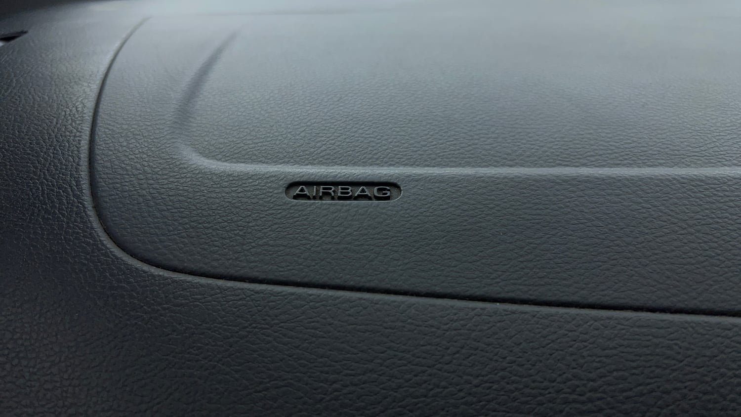 Used 2020 Ford Freestyle Titanium Plus 1.2 Ti-VCT Petrol Manual top_features Airbags