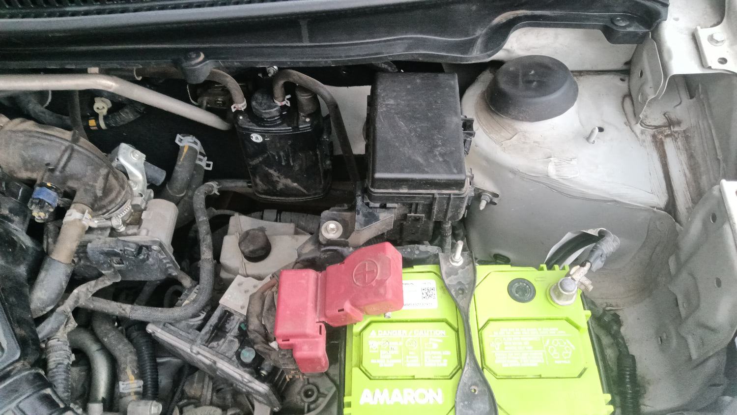 Used 2021 Maruti Suzuki Celerio ZXi AMT Petrol Automatic engine ENGINE LEFT SIDE HINGE & APRON VIEW