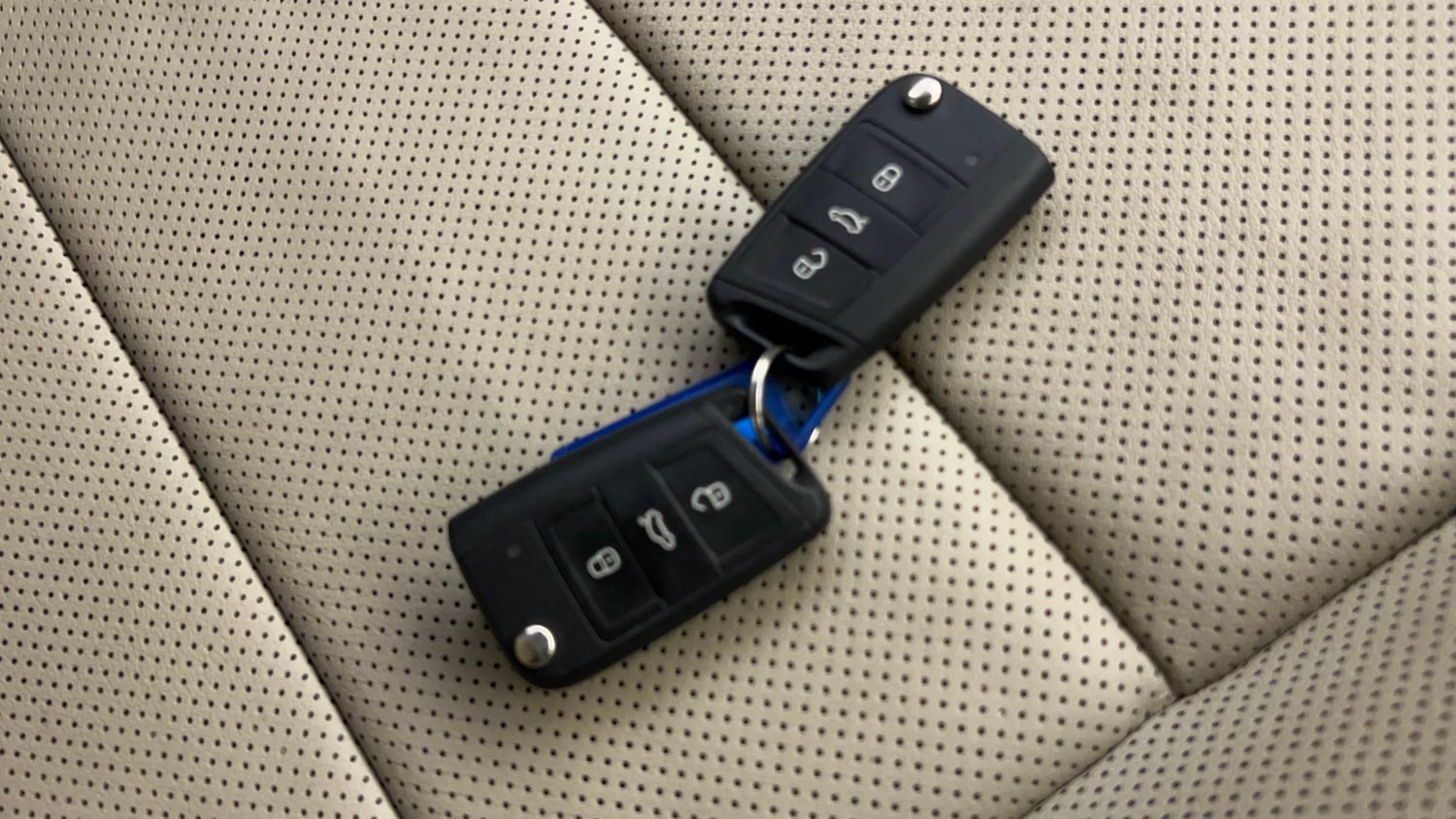Used 2023 Skoda Slavia Style 1.5L TSI DSG Petrol Automatic extra CAR KEY VIEW