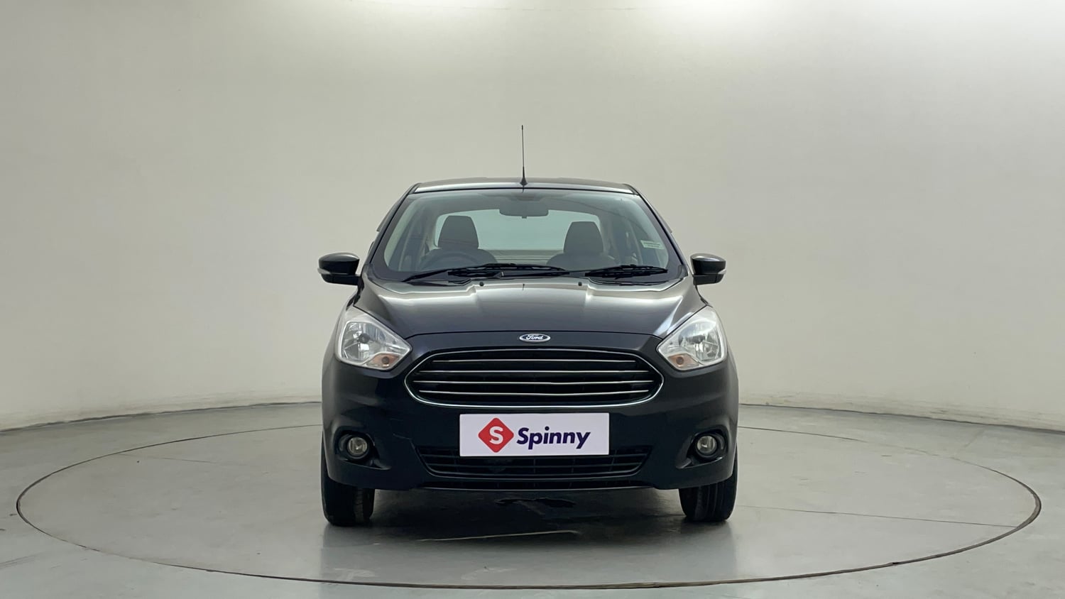 Used 2016 Ford Figo Aspire Titanium1.5 TDCi Diesel Manual exterior FRONT VIEW