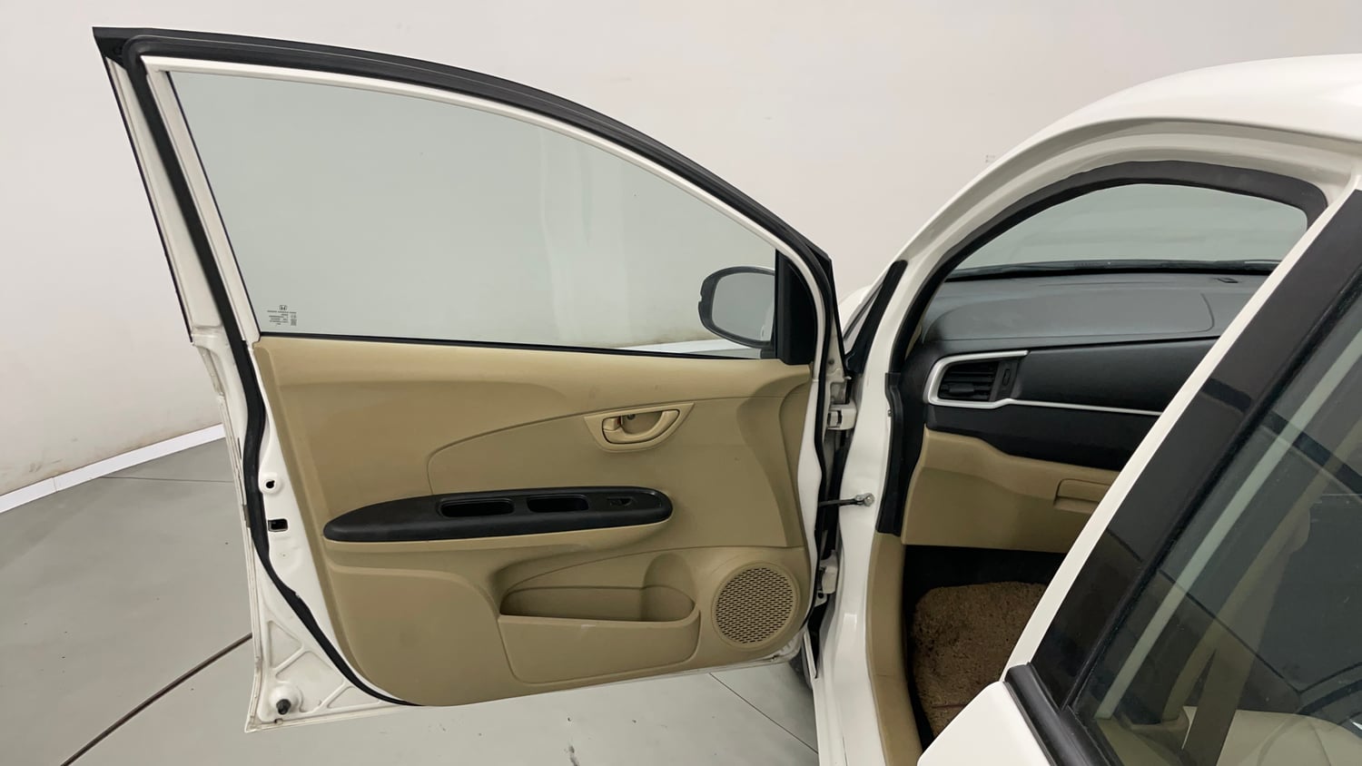 Used 2017 Honda Amaze 1.2 S i-VTEC Petrol Manual interior LEFT FRONT DOOR OPEN VIEW