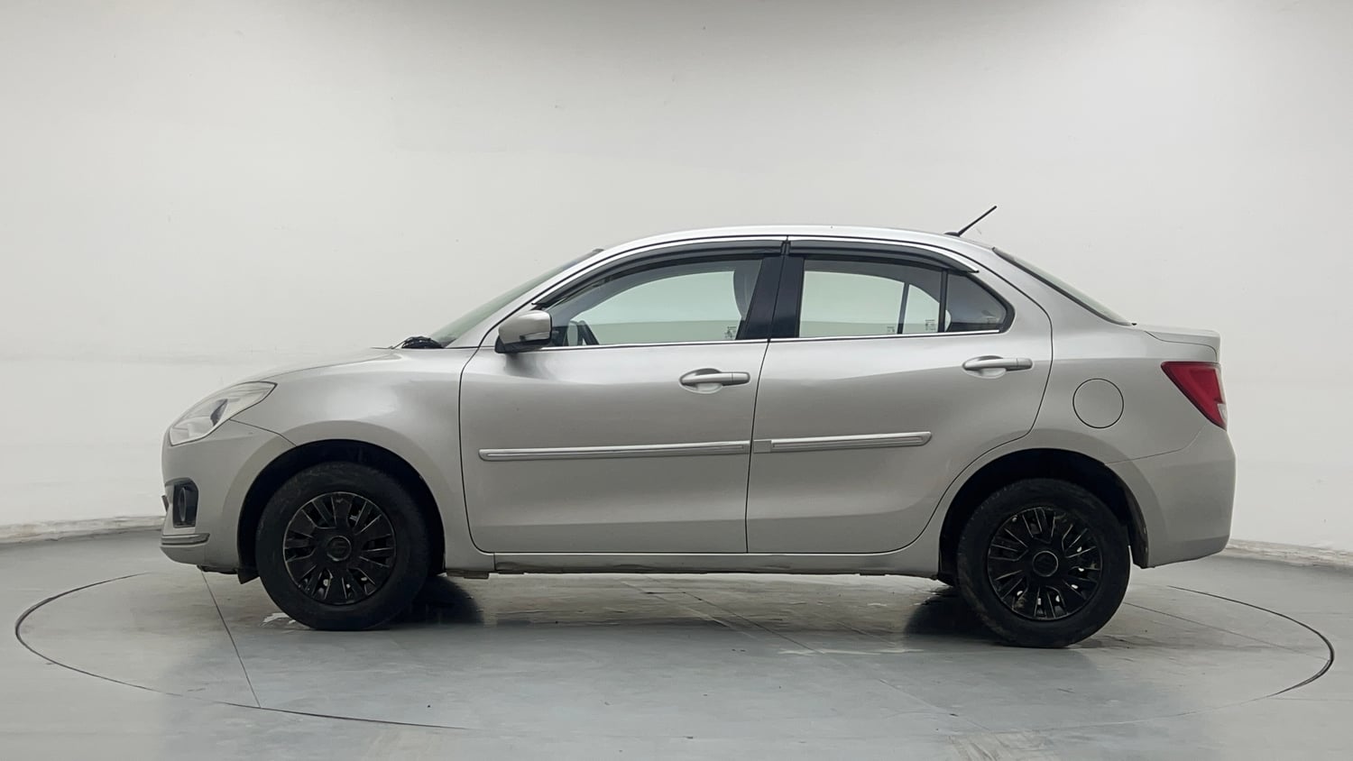 Used 2017 Maruti Suzuki Dzire VXi Petrol Manual exterior LEFT SIDE VIEW