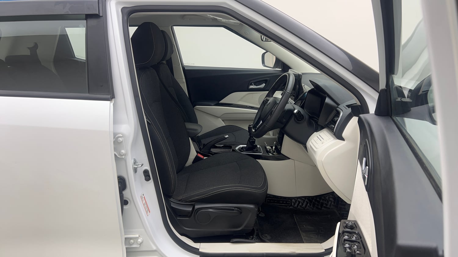 Used 2024 Mahindra XUV 3XO AX5 1.5 Diesel Diesel Manual interior RIGHT SIDE FRONT DOOR CABIN VIEW