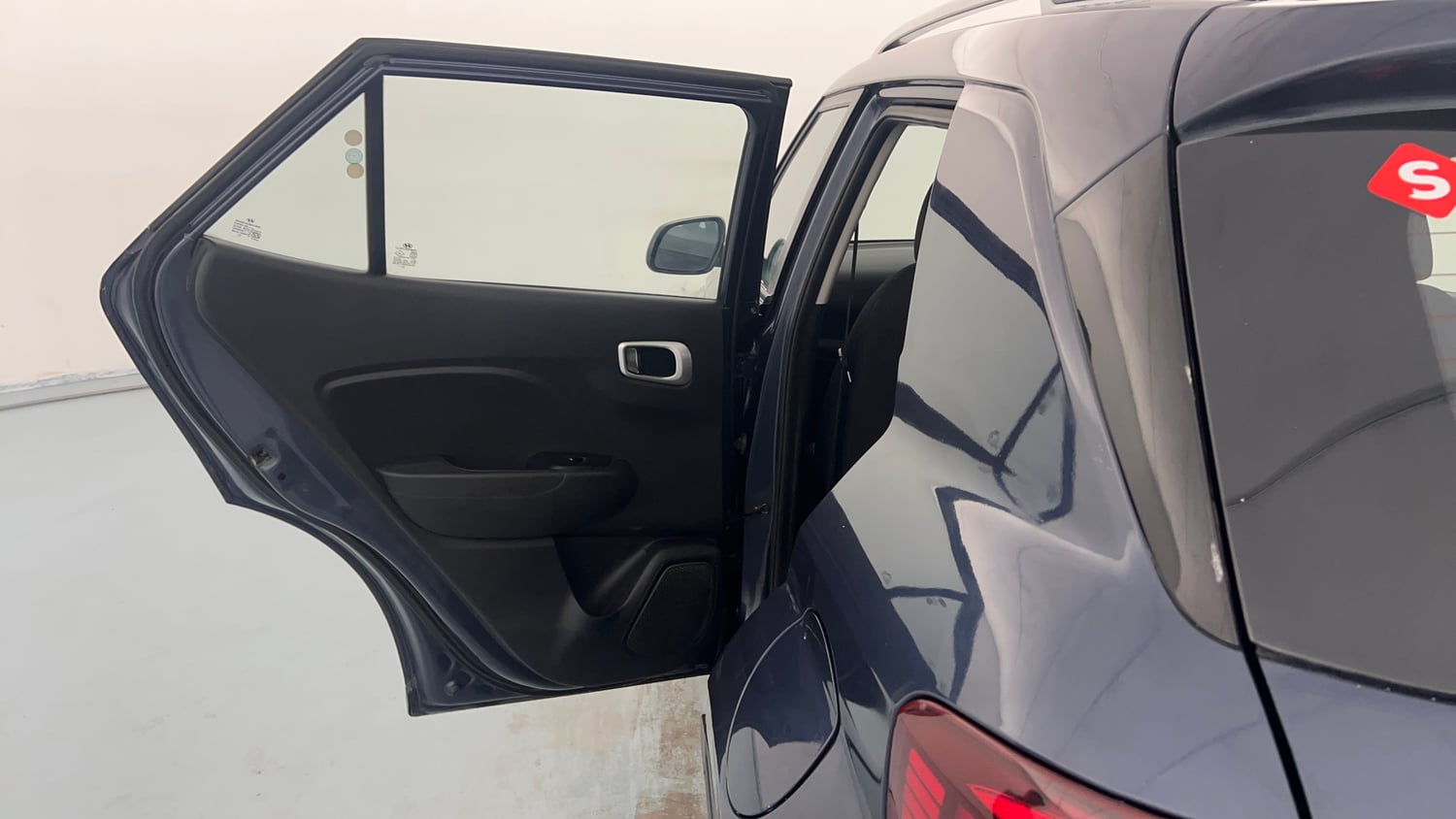 Used 2020 Hyundai Venue S 1.4 CRDi Diesel Manual interior LEFT REAR DOOR OPEN VIEW
