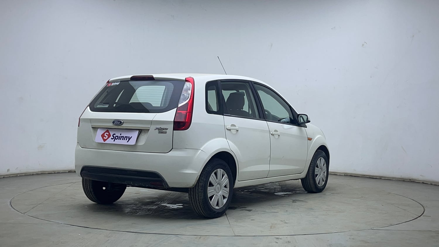 Used 2012 Ford Figo Duratorq Diesel ZXI 1.4 Diesel Manual exterior RIGHT REAR CORNER VIEW