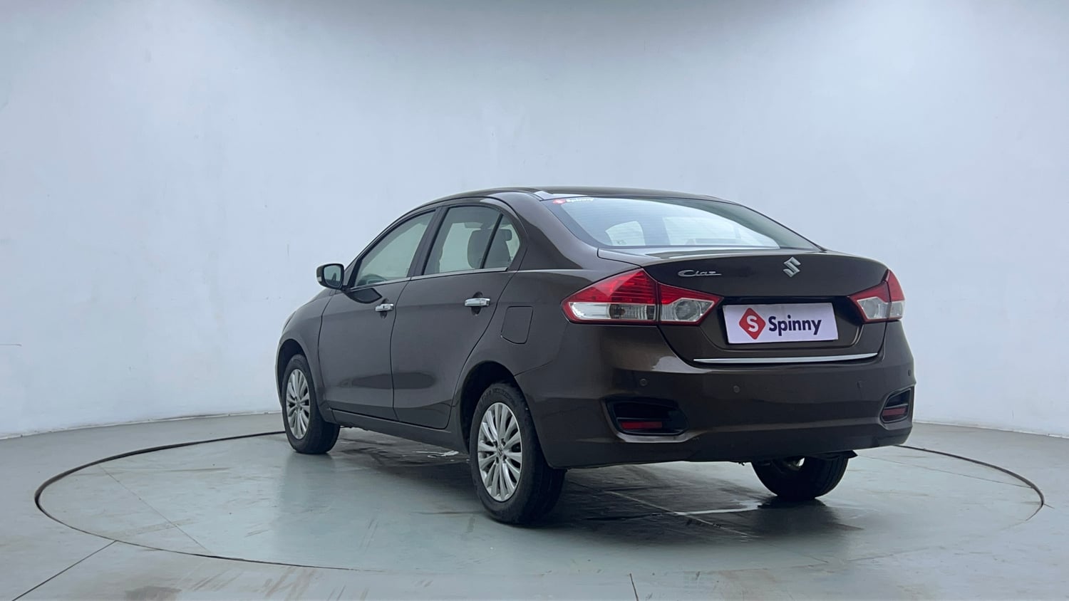Used 2017 Maruti Suzuki Ciaz ZXi Petrol Manual exterior LEFT REAR CORNER VIEW