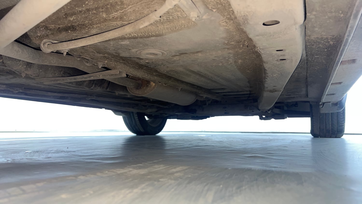 Used 2016 Maruti Suzuki Baleno Alpha 1.2 Petrol Manual extra REAR RIGHT UNDERBODY VIEW