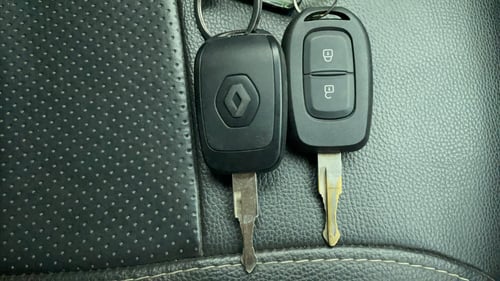 Used 2016 Renault Kwid RXT Petrol Manual extra CAR KEY VIEW
