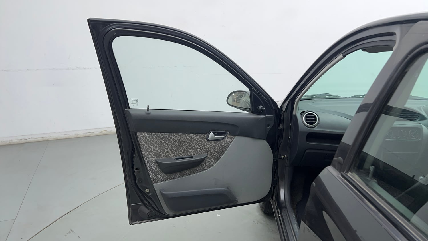Used 2016 Maruti Suzuki Alto 800 LXi Petrol Manual interior LEFT FRONT DOOR OPEN VIEW