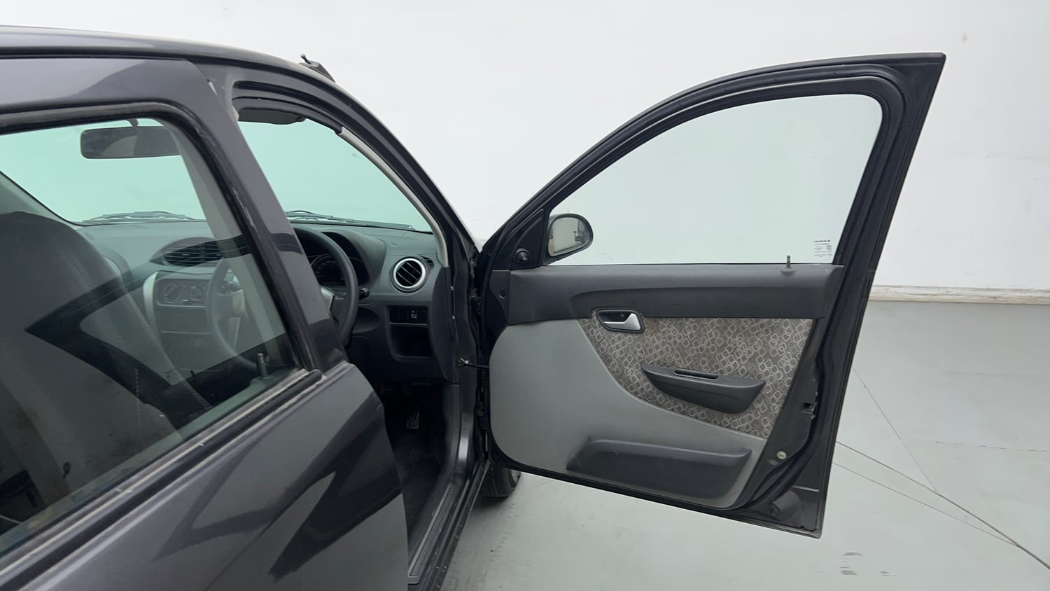 Used 2016 Maruti Suzuki Alto 800 LXi Petrol Manual interior RIGHT FRONT DOOR OPEN VIEW