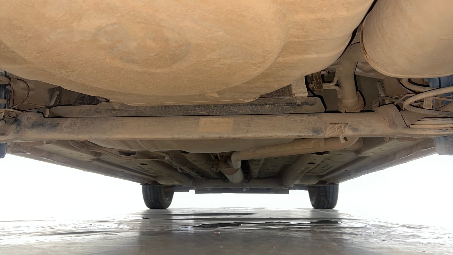 Used 2024 Tata Altroz XT Petrol Petrol Manual extra REAR UNDERBODY VIEW (TAKEN FROM REAR)