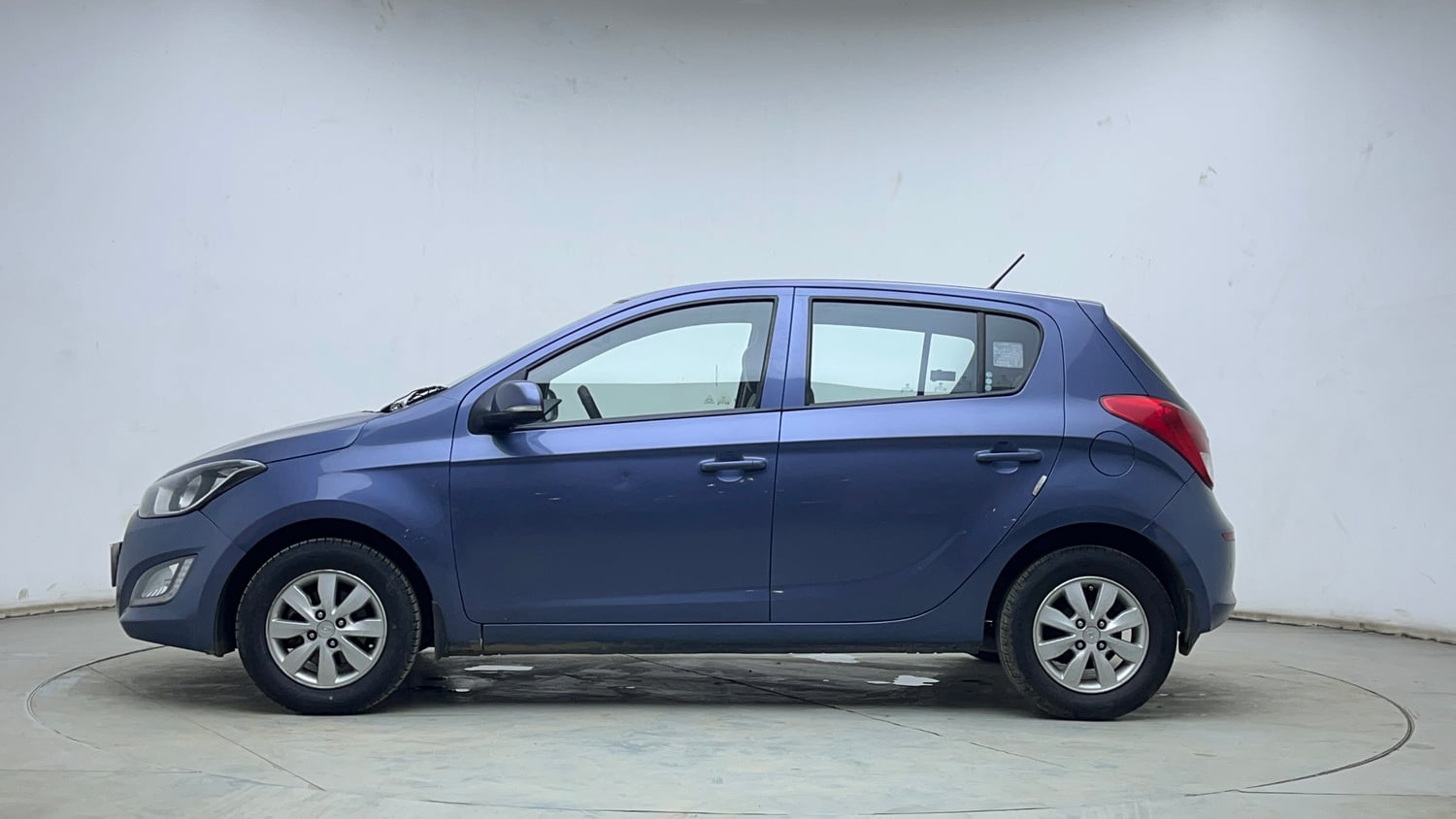 Used 2013 Hyundai i20 Sportz 1.2 Petrol Manual exterior LEFT SIDE VIEW