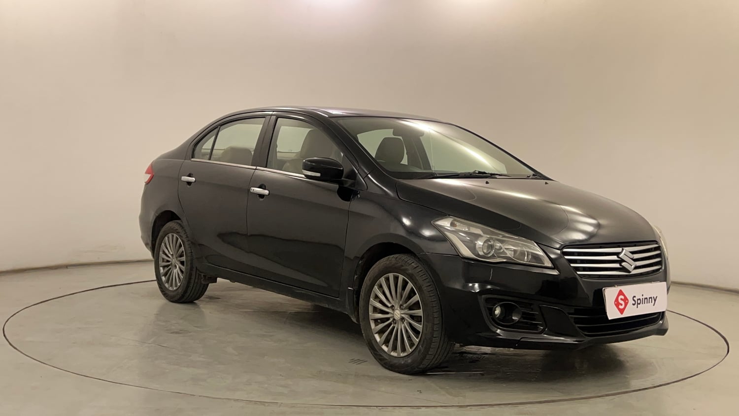 Used 2016 Maruti Suzuki Ciaz ZXI+ AT Petrol Automatic exterior RIGHT FRONT CORNER VIEW